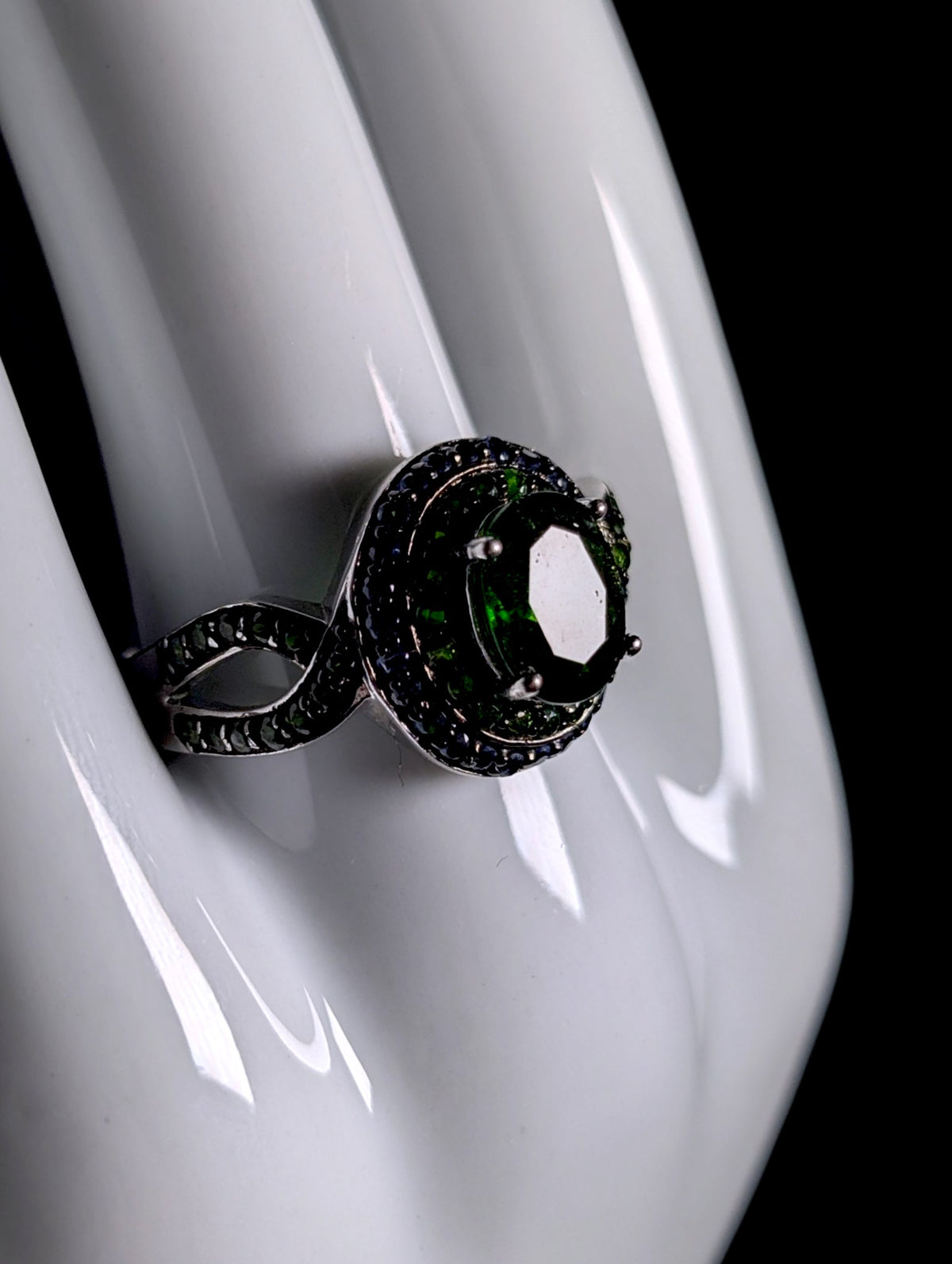 Vintage Oval Cut Genuine Chrome Diopside Solitaire with Sapphire Halo Sterling Silver Cross Over Black Rhodium Ring