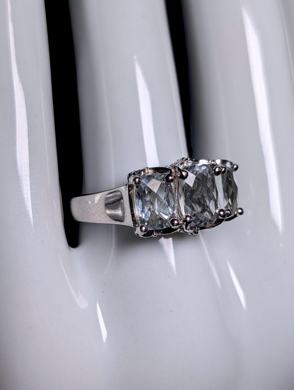 Vintage 3 Stone Checkerboard Cut Genuine Aquamarine Sterling Silver Band Ring