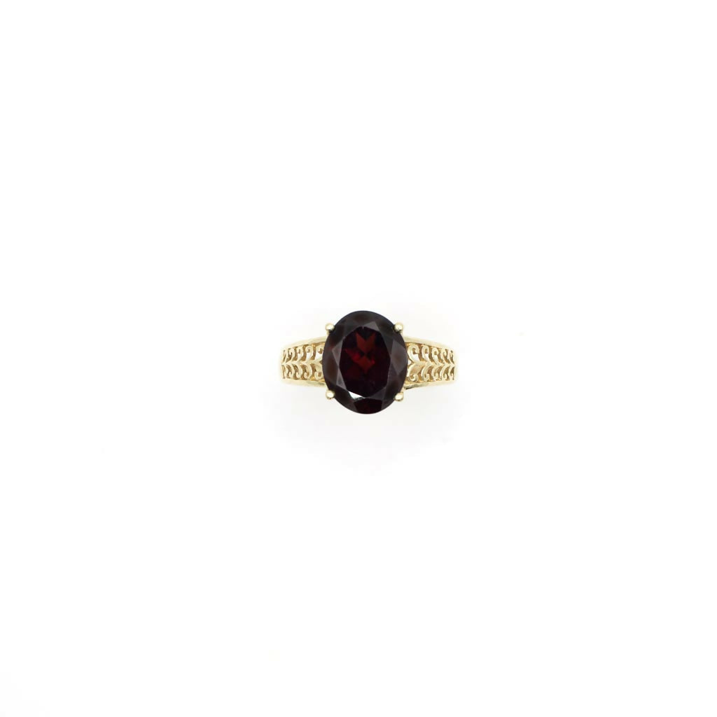 Vintage Garnet and 10K Gold Filigree Ring