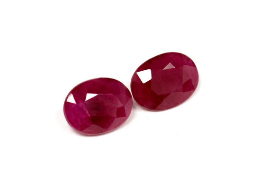5.6 Carat Pair of 2 Oval Cut Earth Mined Genuine Ruby Loose Gemstones