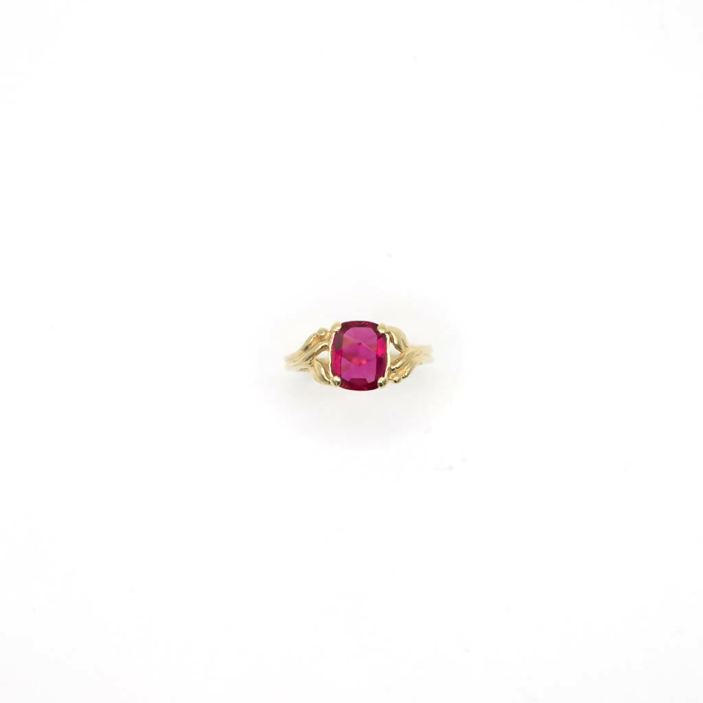Vintage Genuine Pink Sapphire Ring In 14K Yellow Gold