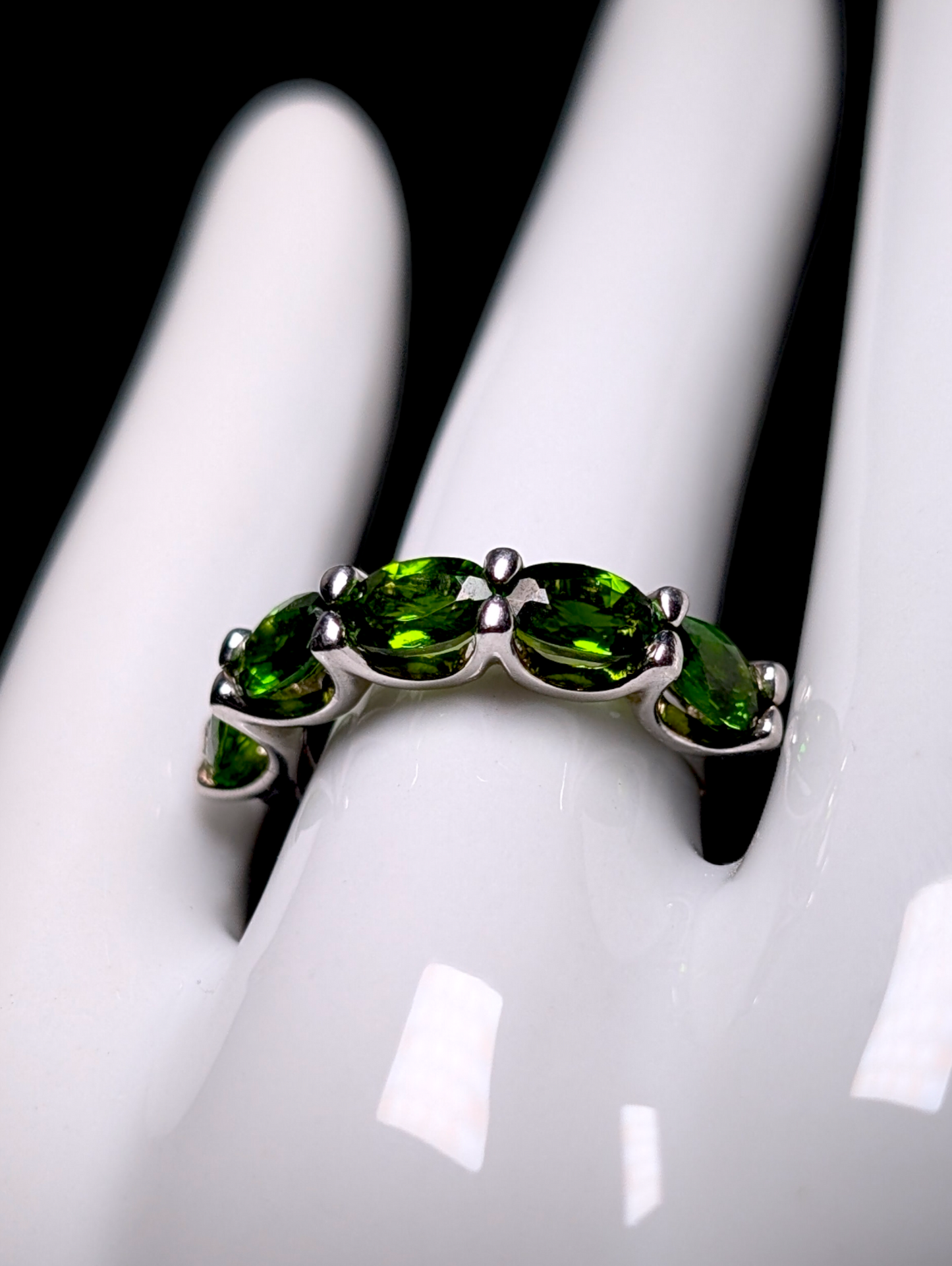 Vintage Half Eternity Band Oval Cut Earth Mined Genuine Emerald Green Chrome Diopside Sterling Silver Ring