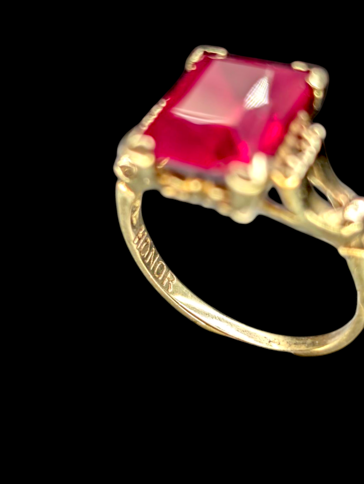 Vintage 3.75 Carat 10k Solid Gold Genuine Ruby Emerald Cut Solitaire Split Shank Ring