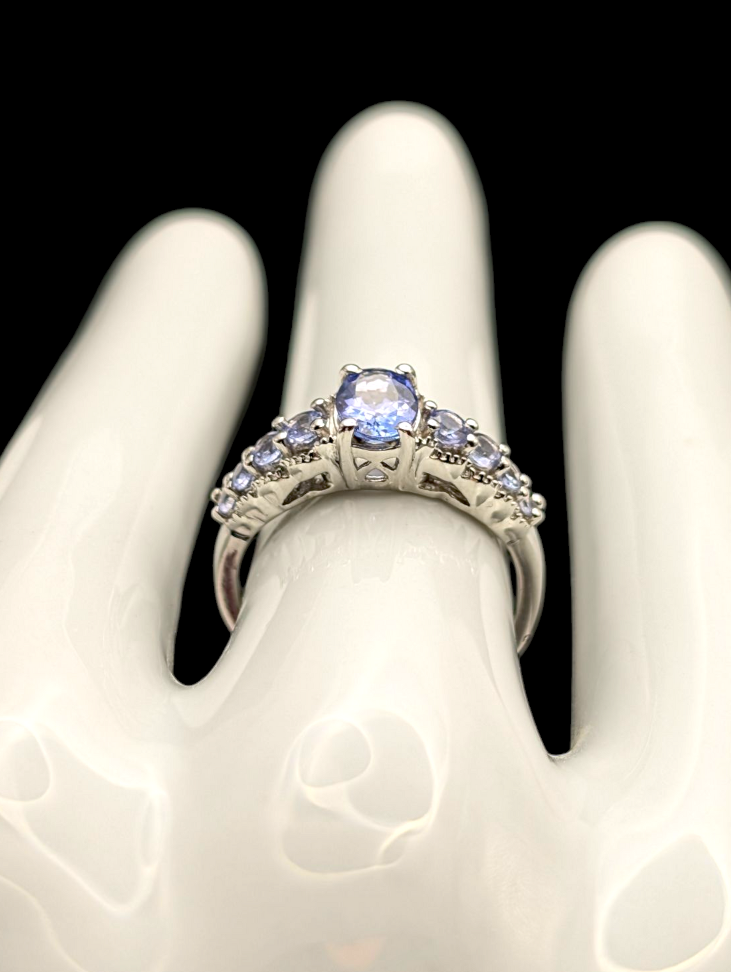 Vintage Oval Cut Earth Mined Genuine Tanzanite Sterling Silver Ring