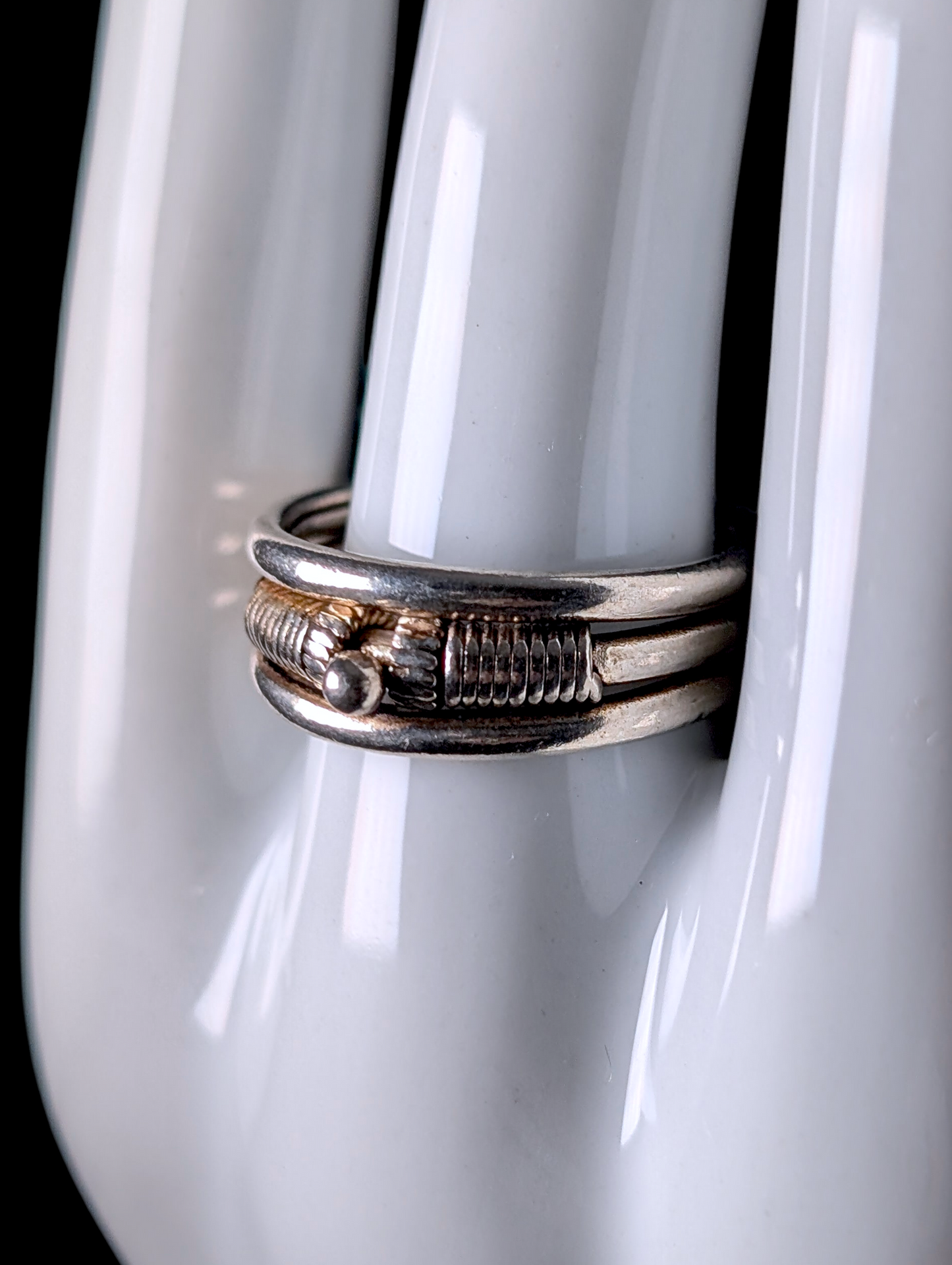 Vintage Interlocking Bali Sterling Silver Band Ring