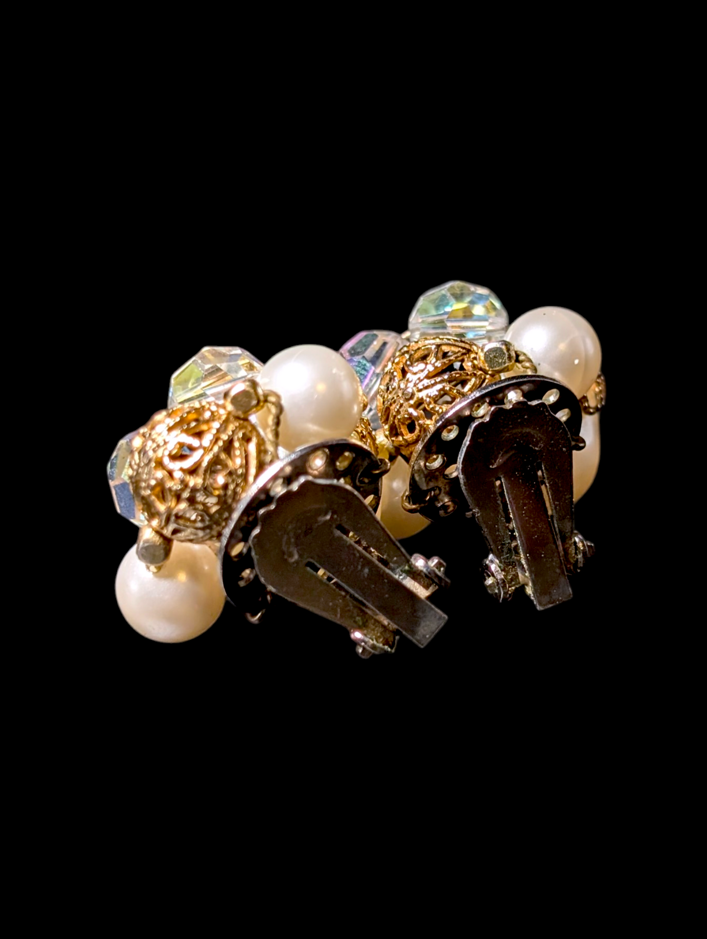 1950s-1960s Vintage Cluster Aurora Borealis Pearl Gold Toned Costume Clip On Earrings