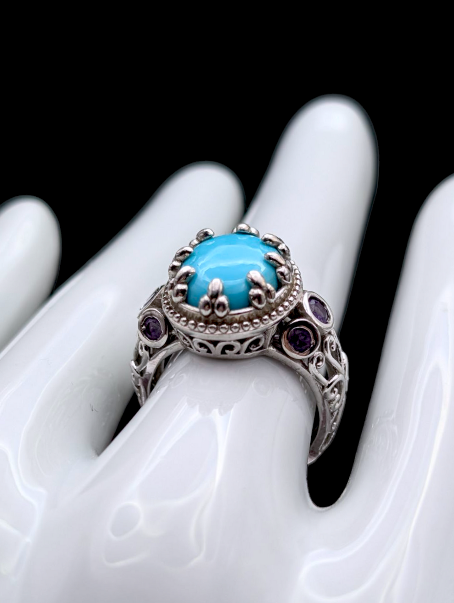 Vintage Oval Cut Solitaire Genuine Sleeping Beauty Turquoise and Amethyst Accents Sterling Silver Ring