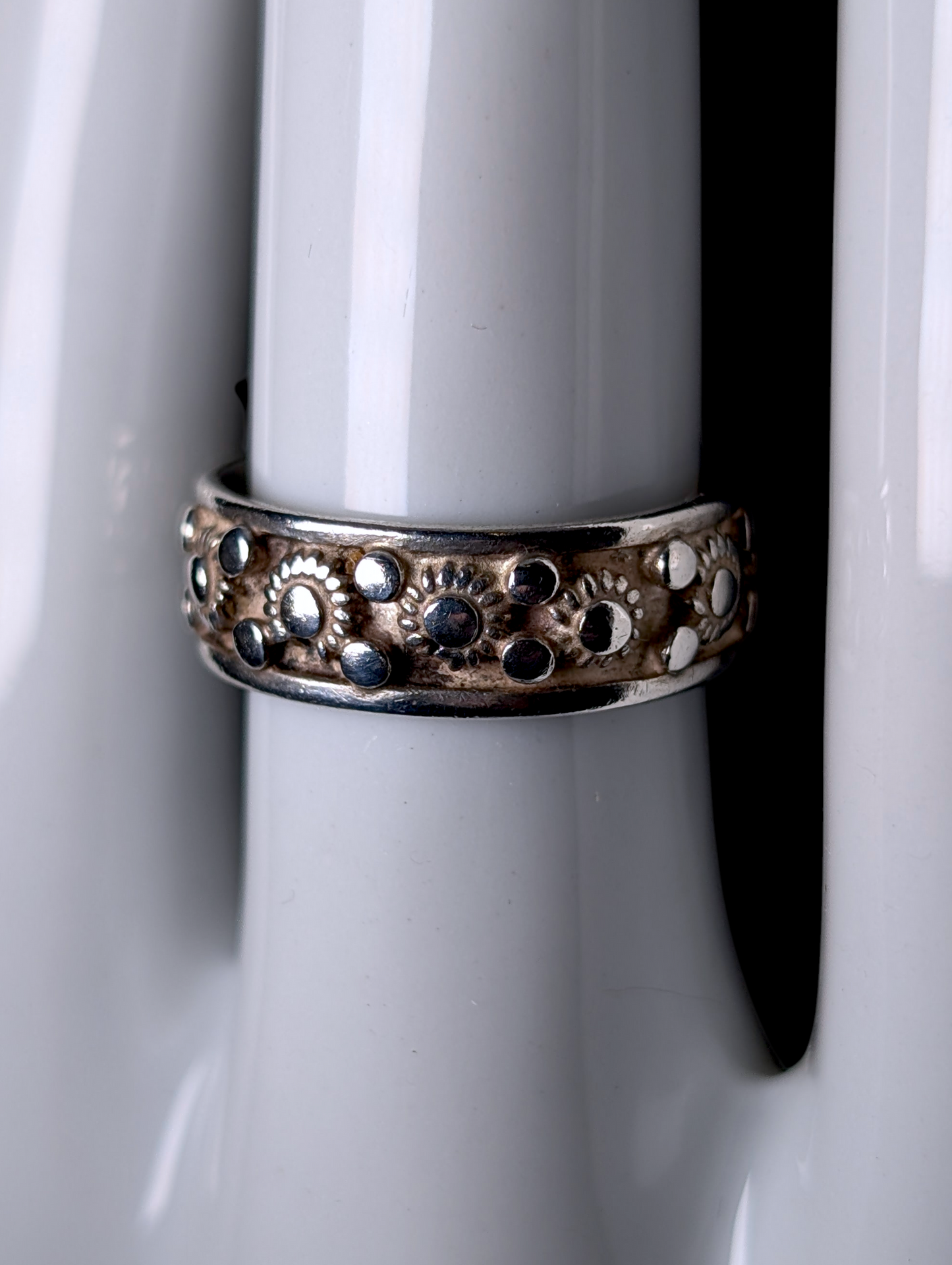 Vintage Daisy Flower Sterling Silver Band Ring