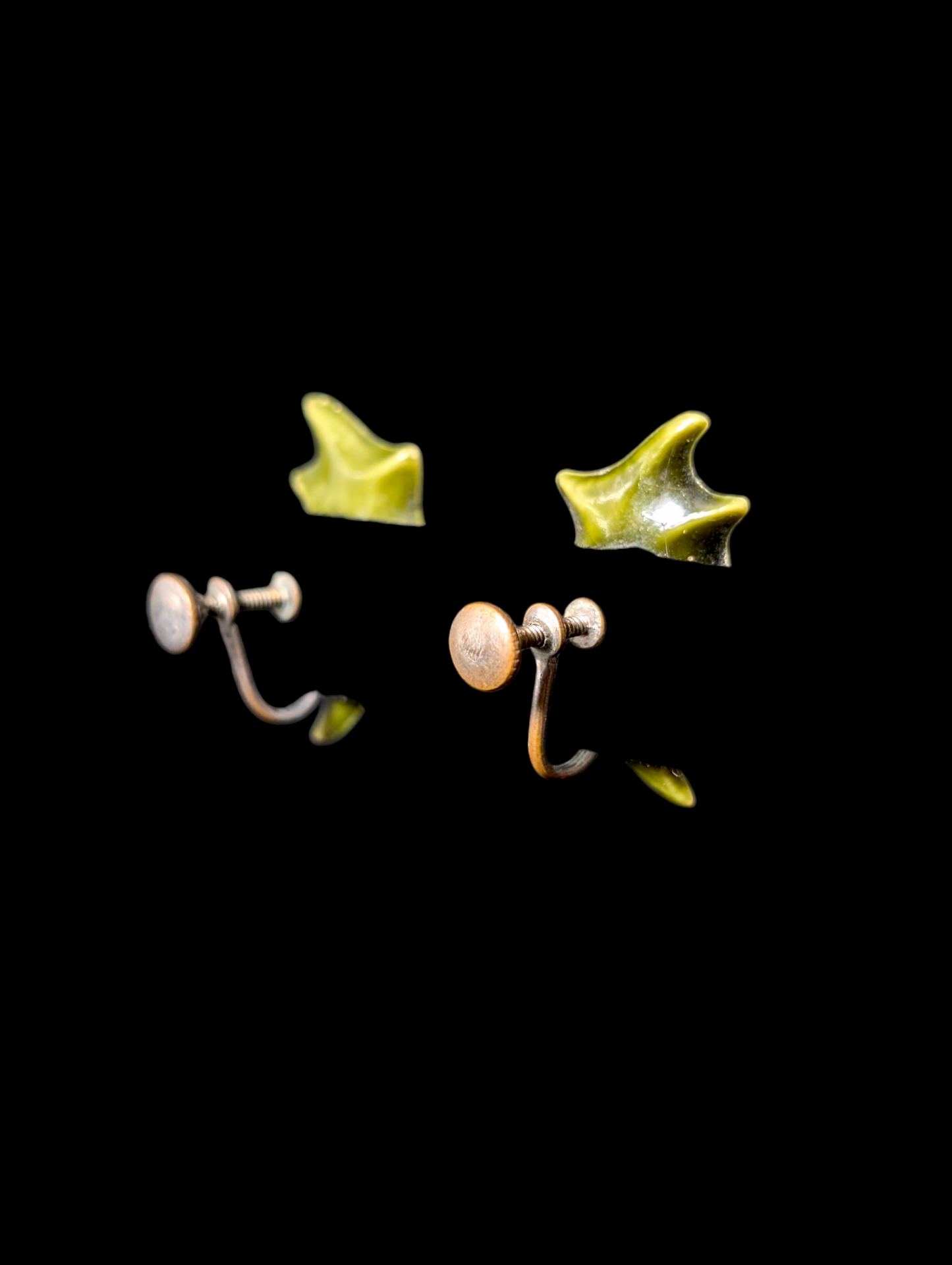 1940s Vintage Enamel Holly Leaves and Berries Screwback Earrings