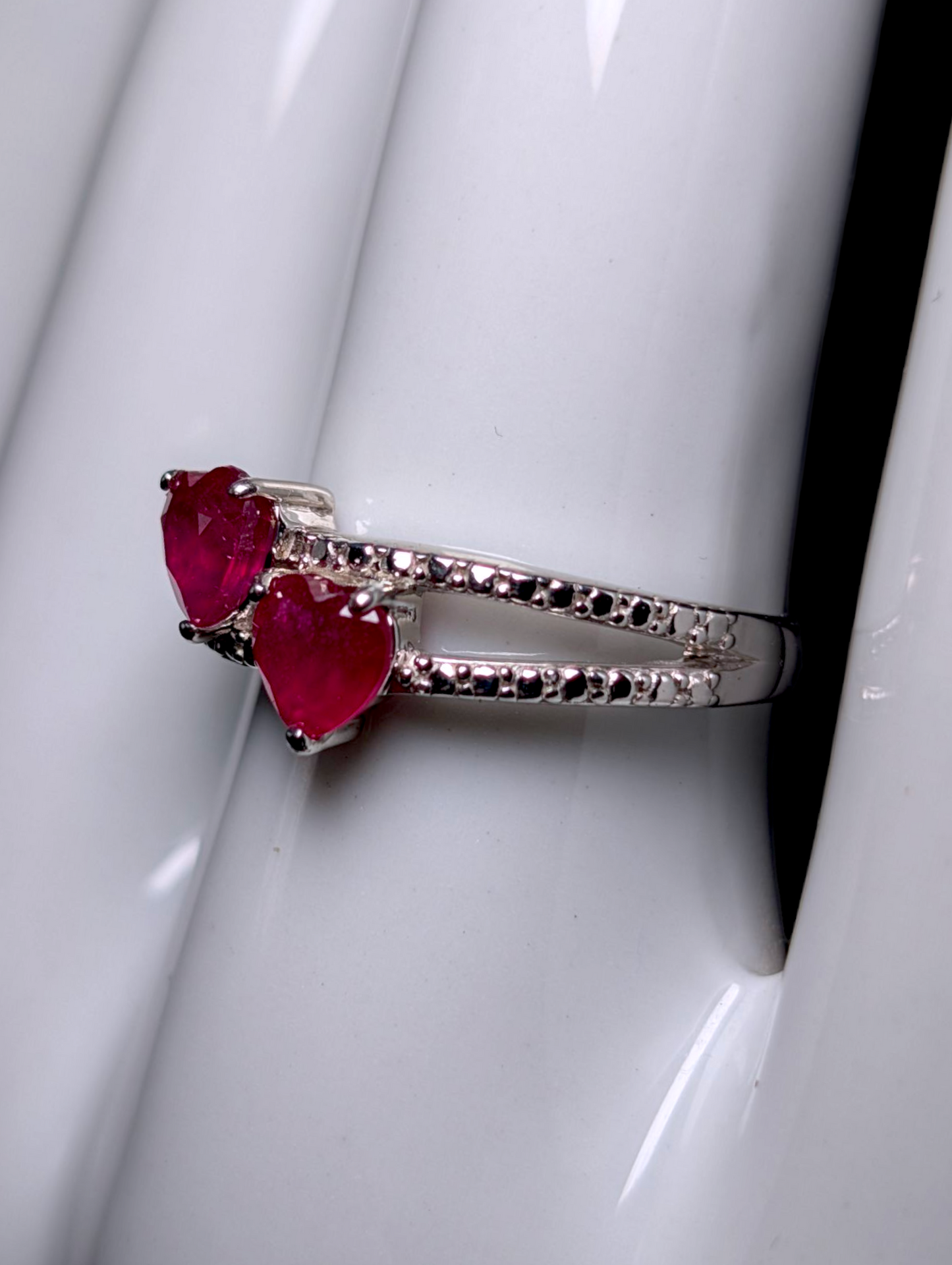 Vintage Double Heart Genuine Ruby Sterling Silver Split Shank Band Ring