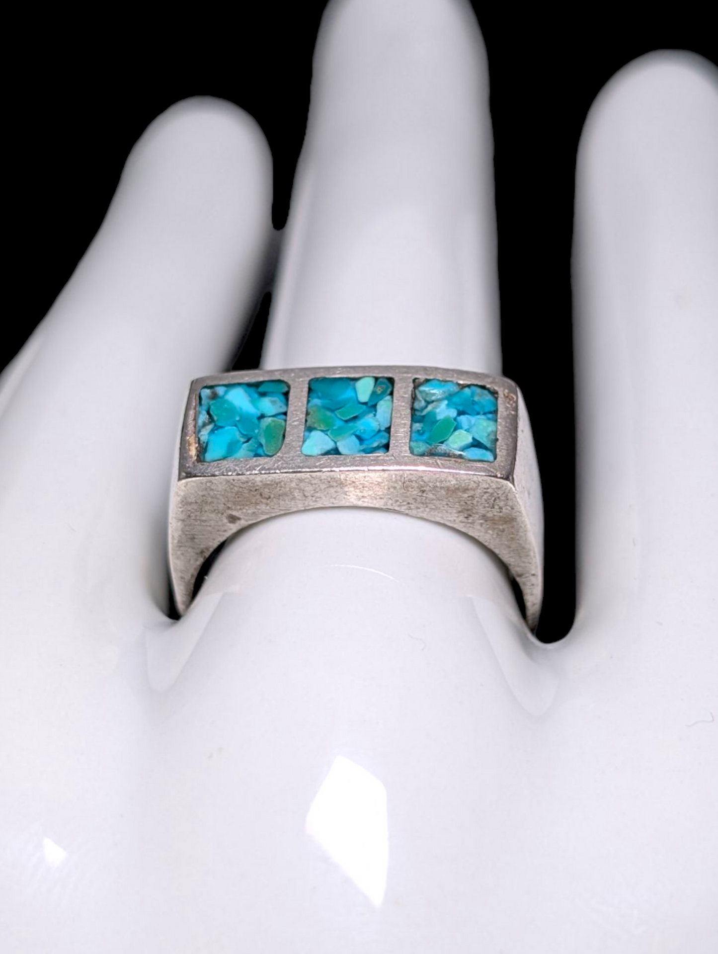 Vintage Native Southwest Handmade Inlay Genuine Turquoise Hammered Sterling Silver Band Ring