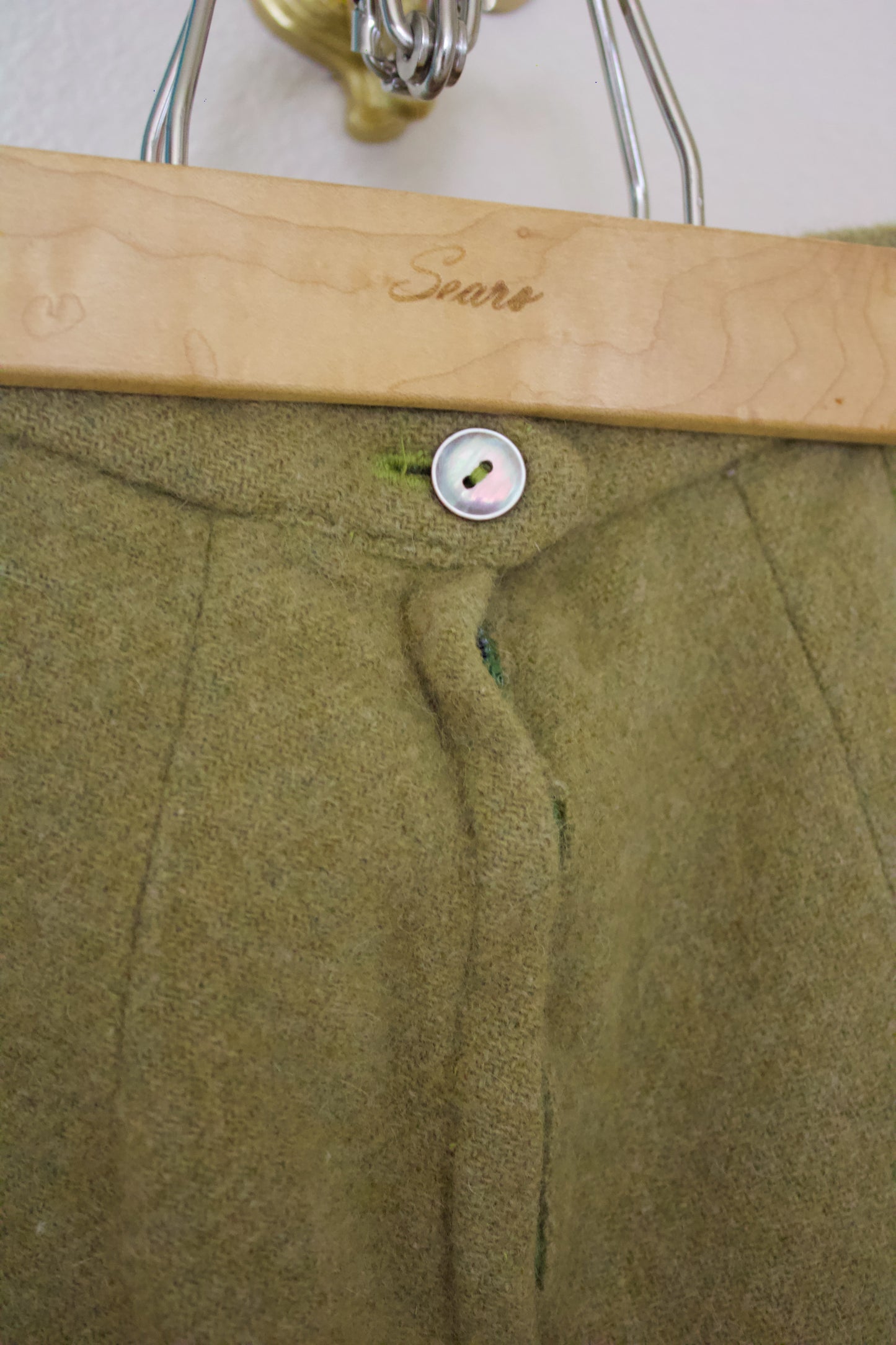 1960s Olive Green Wool Skirt with Mother of Pearl Style Button