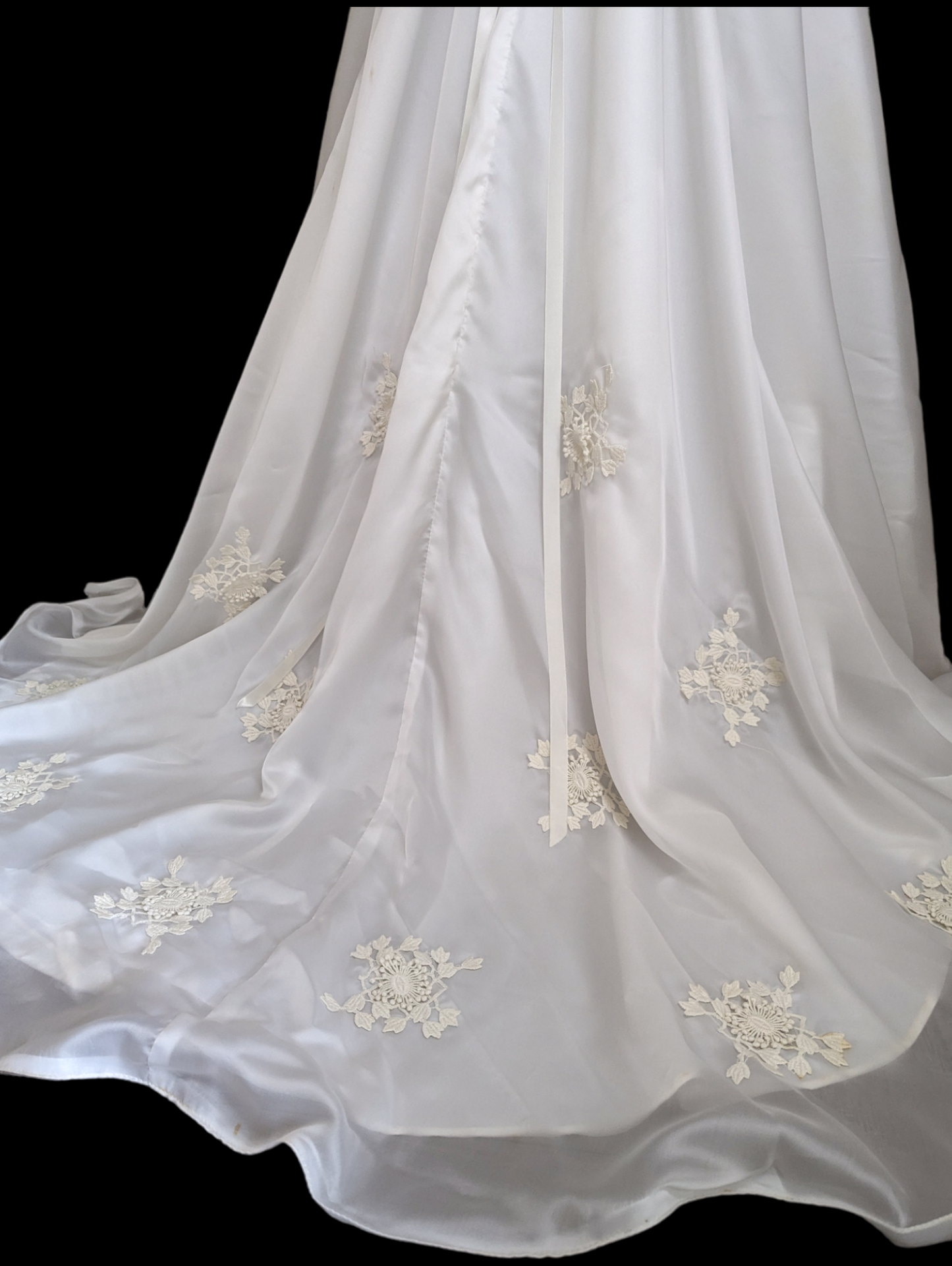 1970s Passion Flower Lace Maternity Column Wedding Dress with Long Sleeves. Trailing Ribbon, Empire Waist and Bustle Train