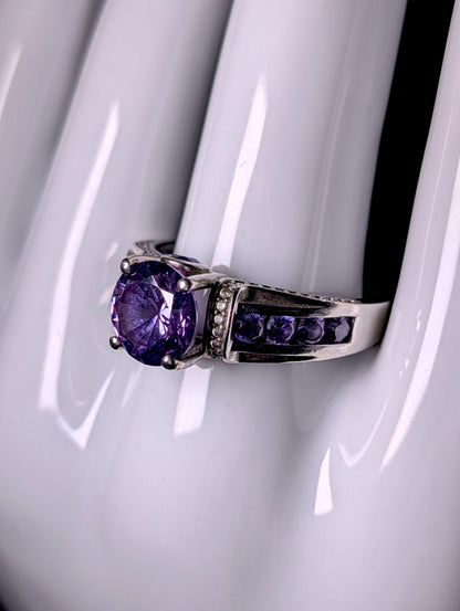 Vintage Round Cut Simulated Purple Amethyst Solitaire Sterling Silver Ring