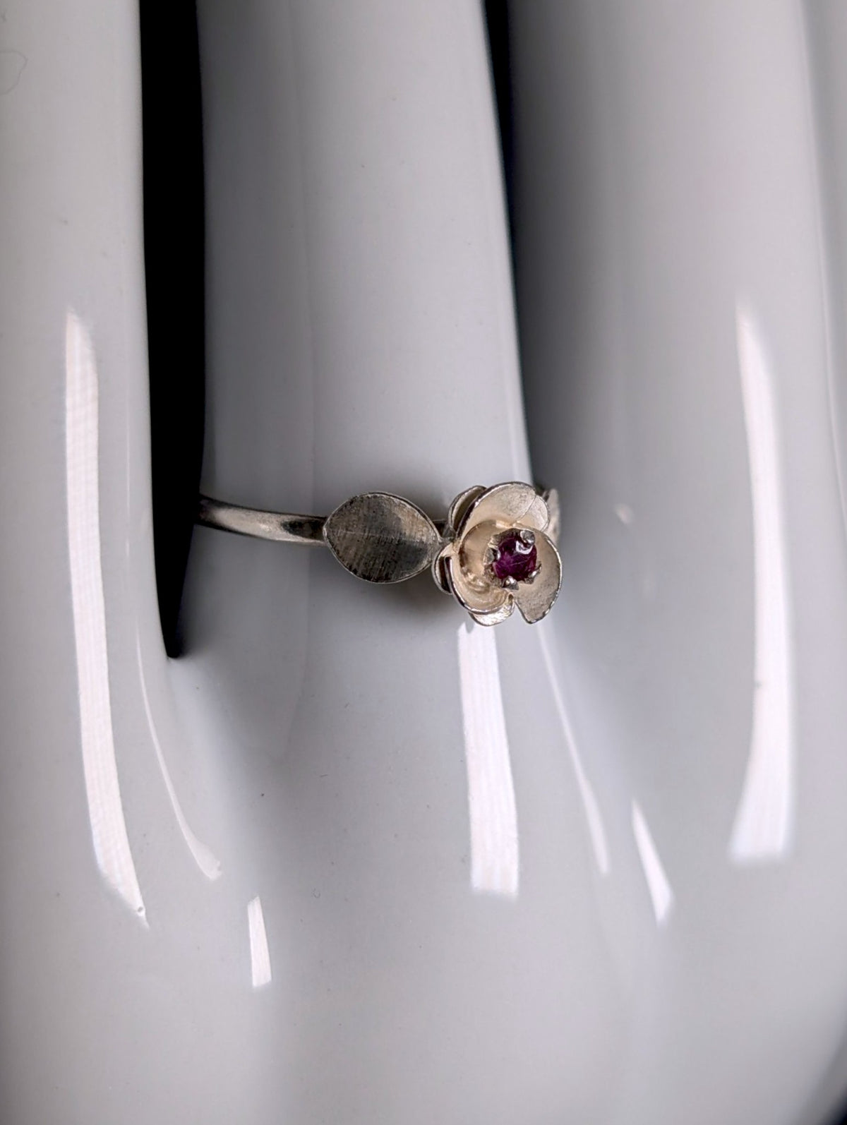 Vintage Dainty Genuine Ruby Solitaire Flower Sterling Silver Stackable Ring
