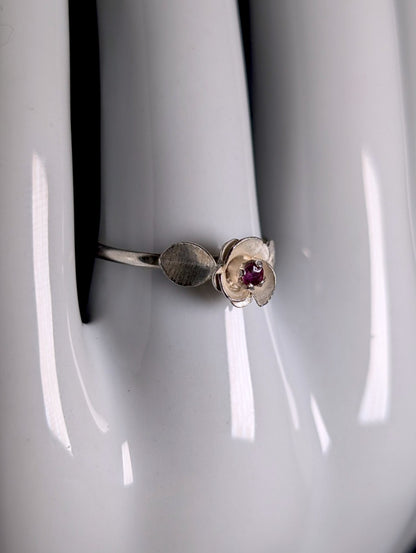 Vintage Dainty Genuine Ruby Solitaire Flower Sterling Silver Stackable Ring