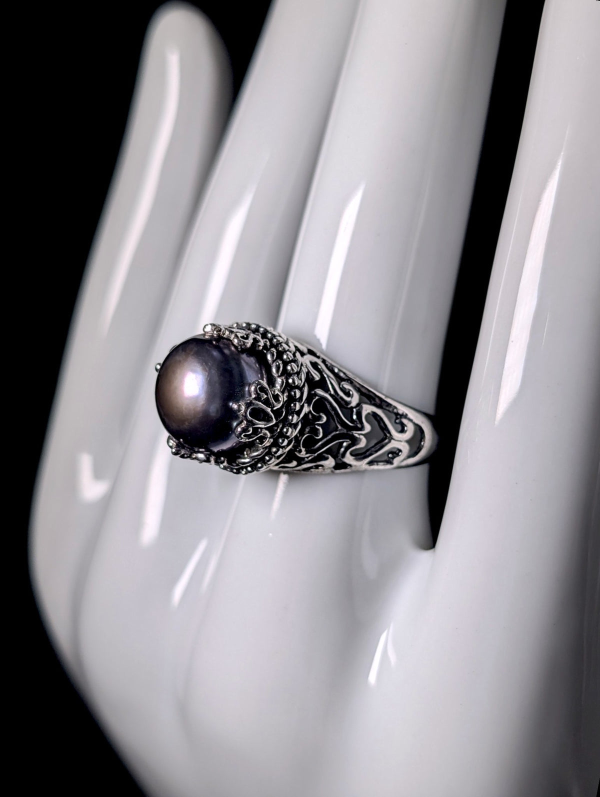 Vintage Genuine Black Pearl Sterling Silver Filigree Ring