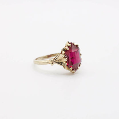 Vintage Genuine Pink Sapphire Ring In 10K Yellow Gold