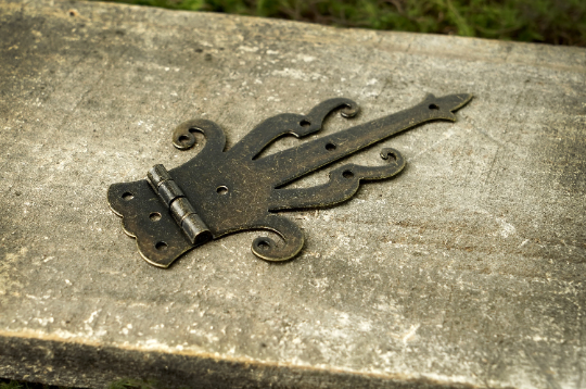 5" Medieval Decorative Bronze Finish Strap Hinges - Set of 2