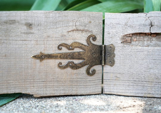 5" Medieval Decorative Bronze Finish Strap Hinges - Set of 2