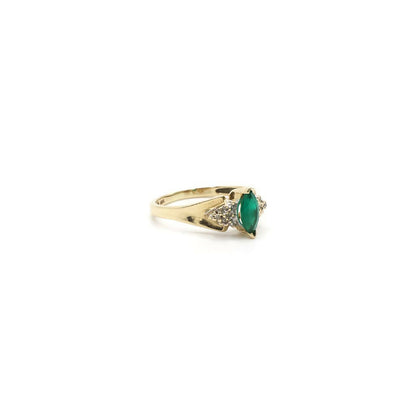 Vintage 14K Yellow Gold and Genuine Diamond and Emerald Ring