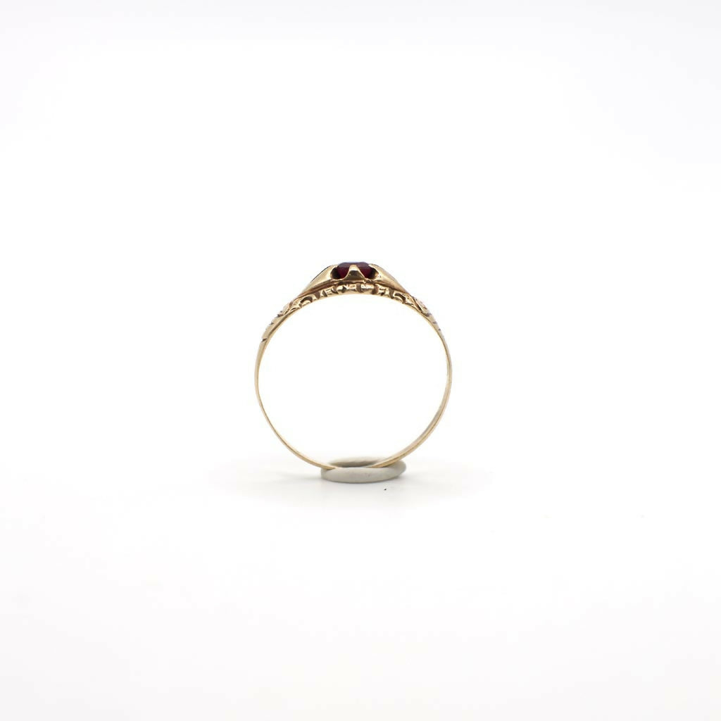 Vintage 10K Yellow Gold Gemstone Ring