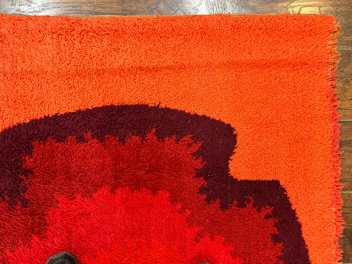 Danish Rya Shag Rug 4x6, Mid Century 1960s Retro Vintage Wool Rug, Shades of Red