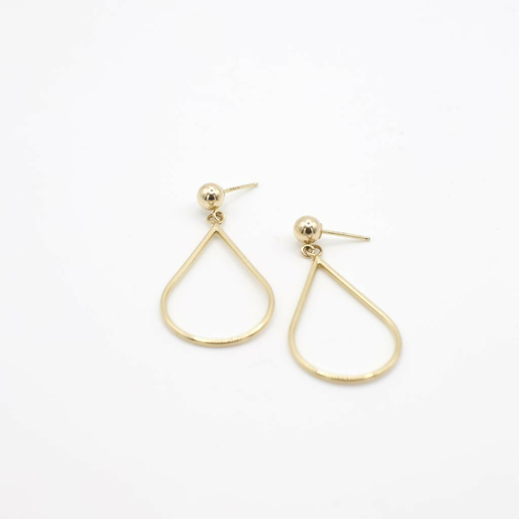Vintage 14K Gold Teardrop Dangle Earrings
