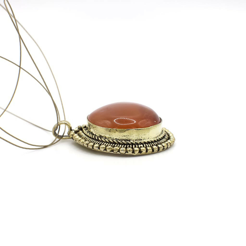 Vintage Gold Tone Genuine Carnelian Pendant Necklace