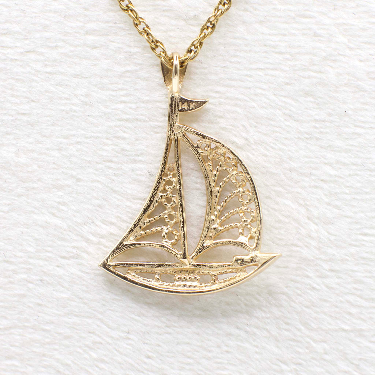 Vintage 14K Solid Yellow Gold Filigree Sailboat Pendant