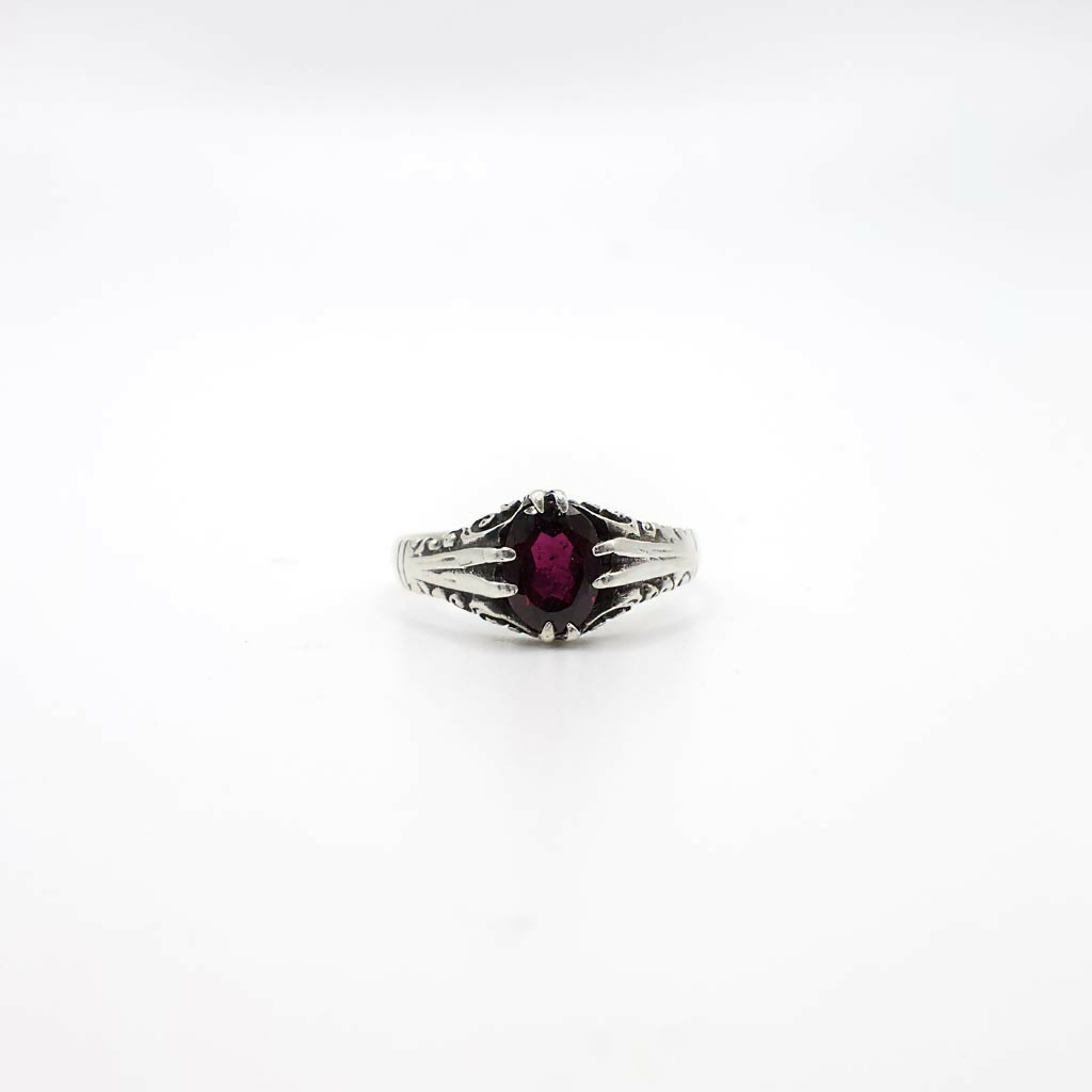 Vintage Genuine Garnet and Silver Ring