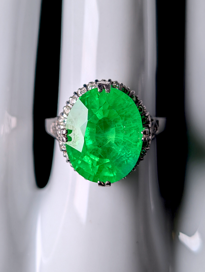 Vintage Oval Cut Genuine Hydrothermal Emerald Solitaire with Simulated Diamonds Halo Sterling Silver Statement Ring