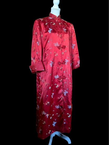 1950s Mid-Century Modern Longevity Red High Quality Satin Silk Floral Quilted Chinese House Dress Robe