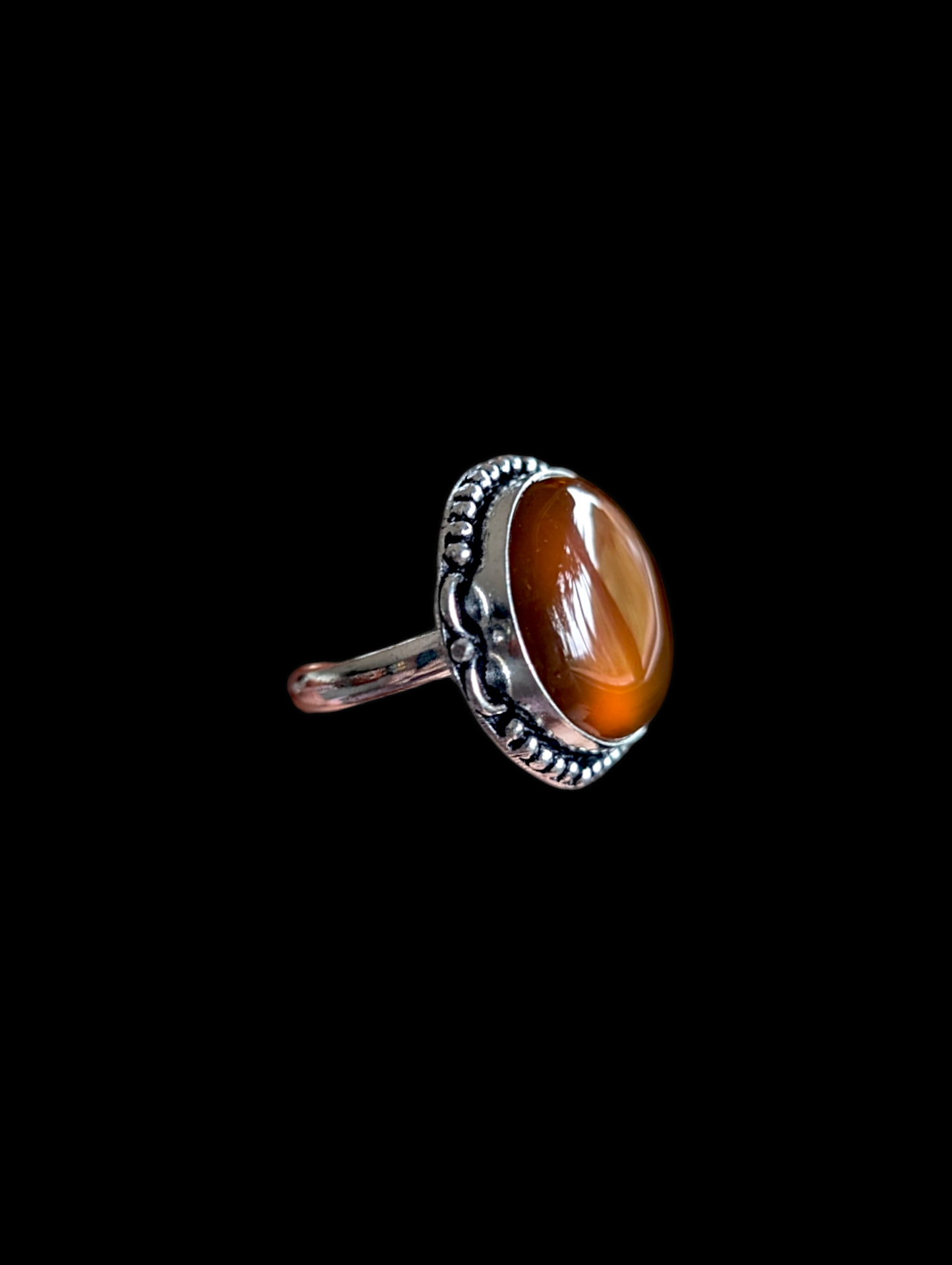 Vintage Round Carnelian Twisted 925 Silver Ring