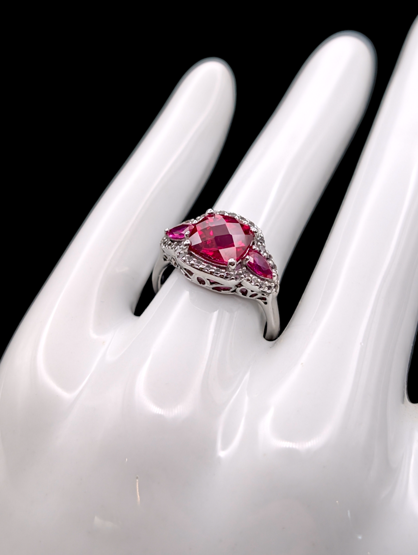 Vintage Genuine Designer Cut Ruby with Pear Shaped Pink Sapphires and White Topaz Gemstones 925 Ring