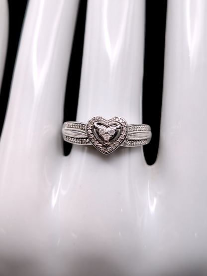 Vintage Genuine Diamond Heart Shaped Cluster 925 Silver Ring