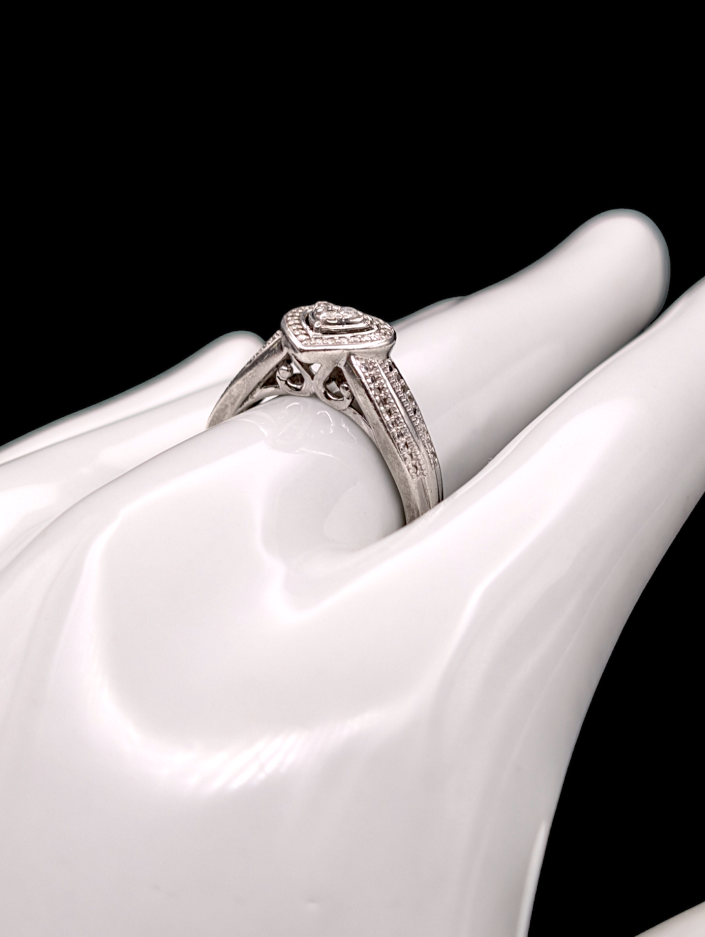 Vintage Genuine Diamond Heart Shaped Cluster 925 Silver Ring