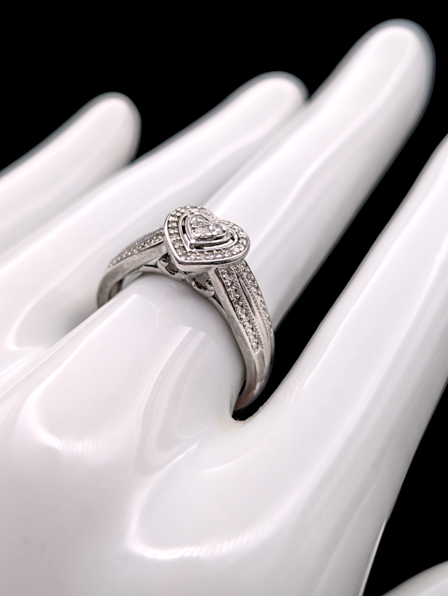 Vintage Genuine Diamond Heart Shaped Cluster 925 Silver Ring