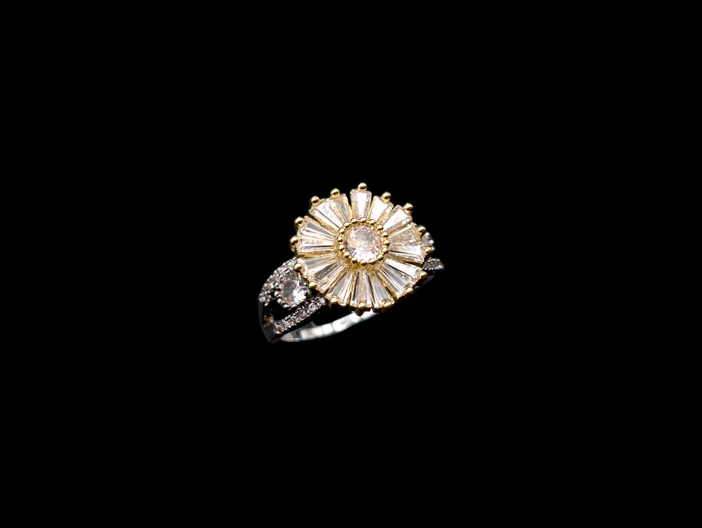 Vintage Art Deco Inspired Simulated Diamond Starburst Staggered Cocktail Ring