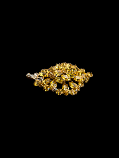 1950s - 1960s Mid-century Modern Open Back Crystal Rhinestone Canary Yellow and Honey Topaz Leaf Brooch Pin Pendant