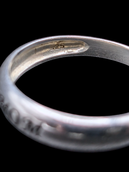 Vintage "Mom" Engraved Sterling Silver Band Ring