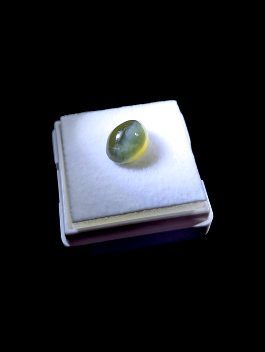 Cabochon Cut 3.15 Carat Genuine Green Moonstone