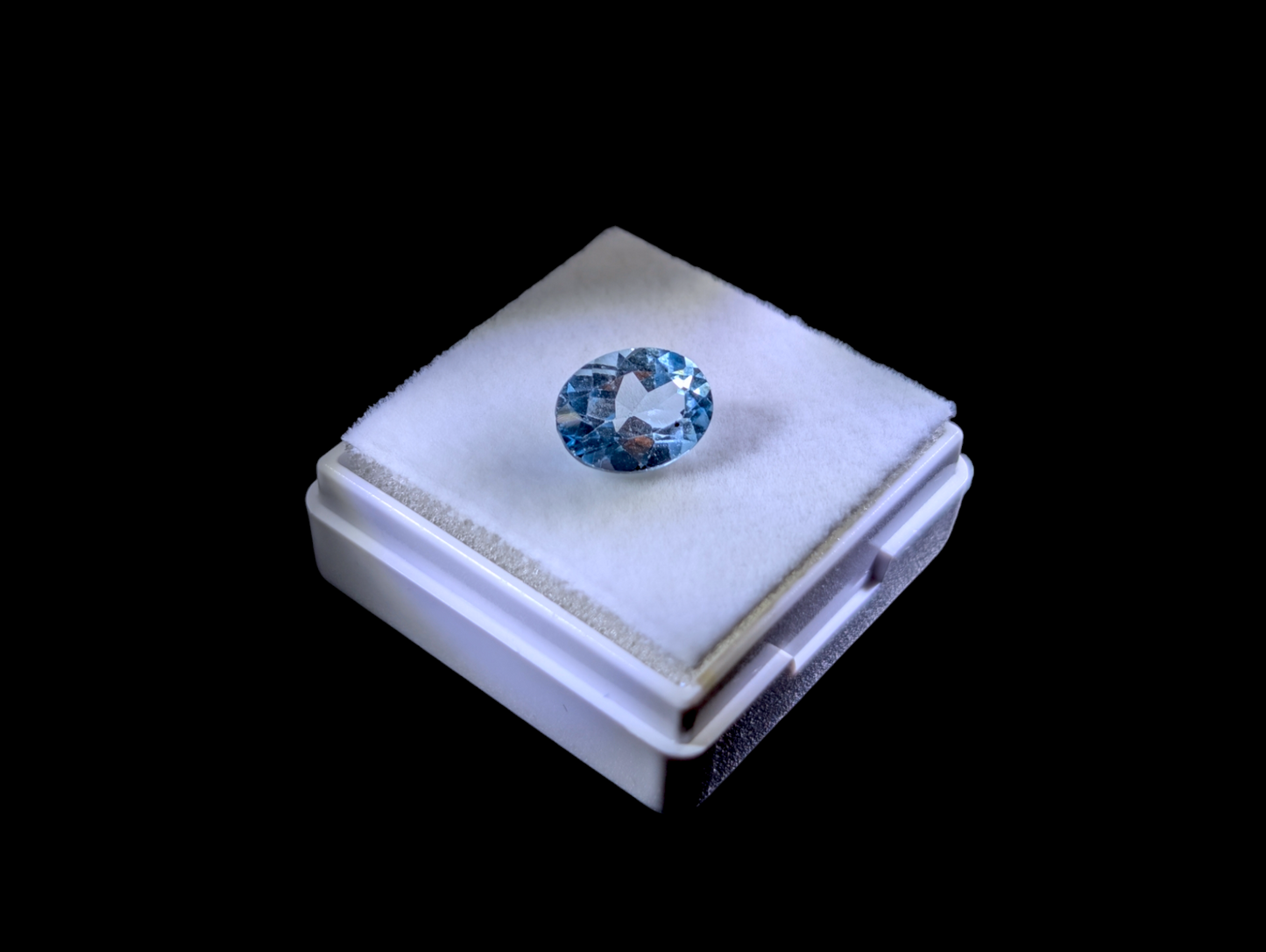 2.15 Carat Oval Cut Genuine Swiss Blue Topaz Loose Gemstone