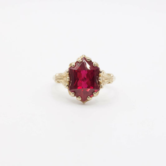 Vintage Genuine Pink Sapphire Ring In 10K Yellow Gold