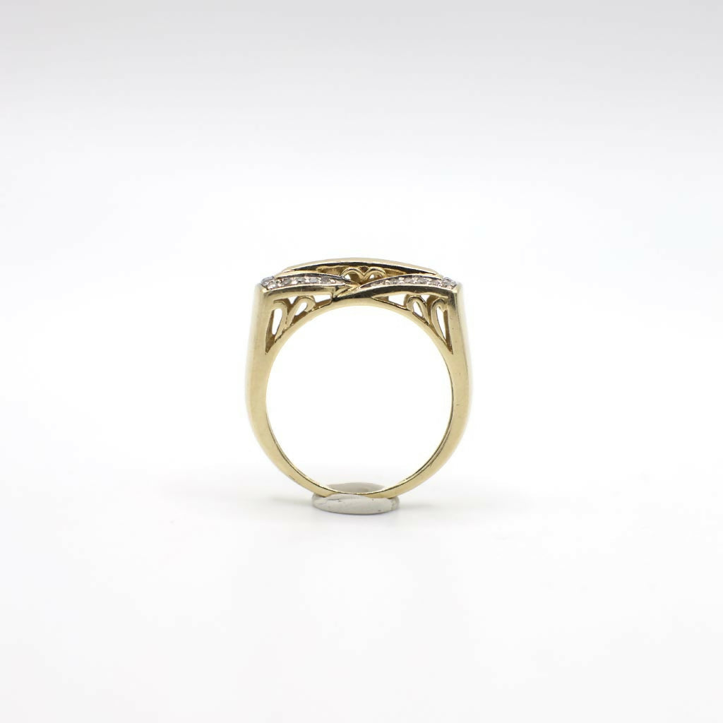 Vintage Genuine Diamond and Simulated Sapphire Ring In 10K Yellow Gold