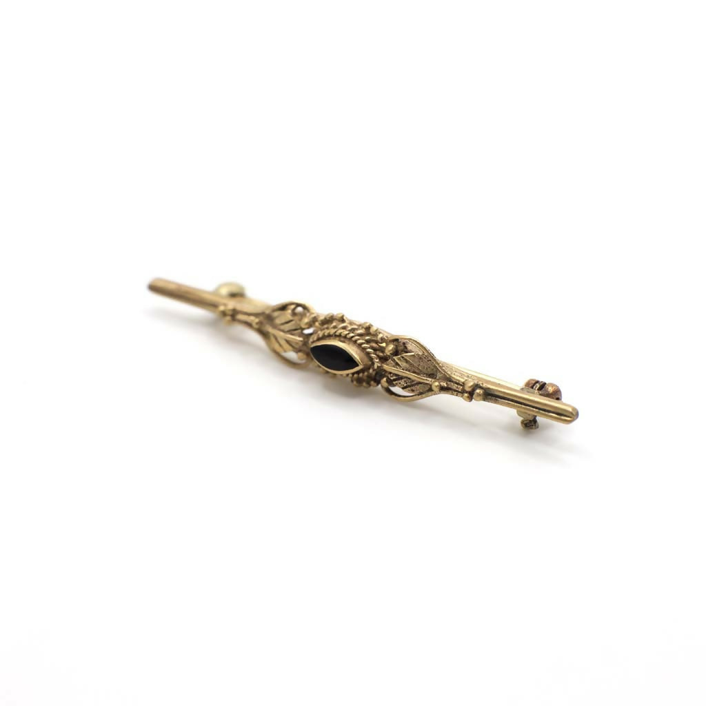 Vintage Simulated Onyx and Gold Tone Pin