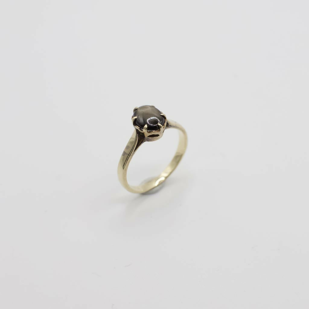Vintage Genuine Earth Mined Brown Star Sapphire in 14K Yellow Gold