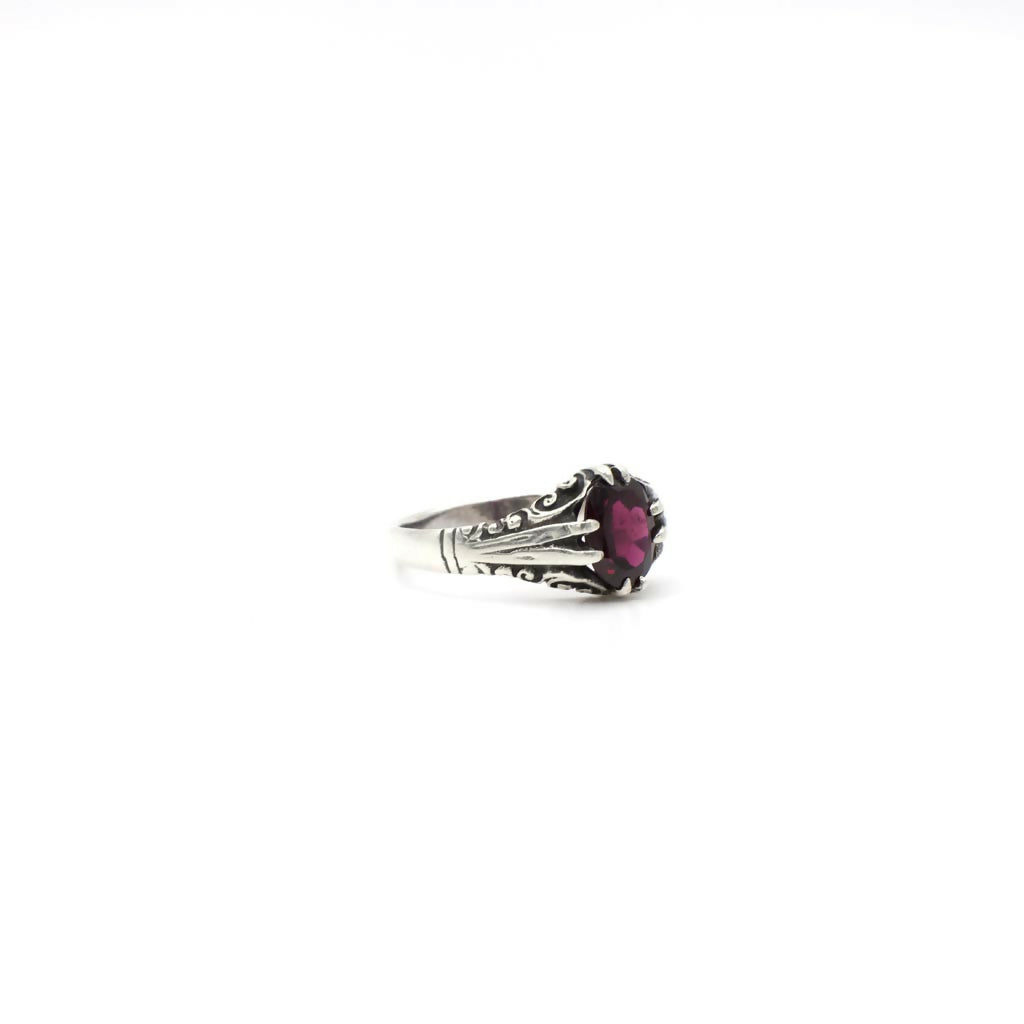 Vintage Genuine Garnet and Silver Ring