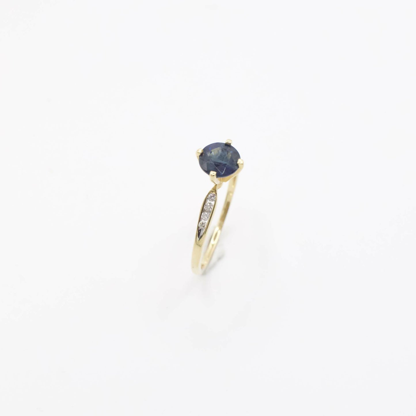 Vintage Genuine Earth Mined Sapphire and Diamond Ring In 18K Yellow Gold
