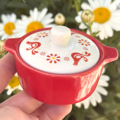 Pyrex-Inspired Friendship Casserole Ceramic Trinket Box